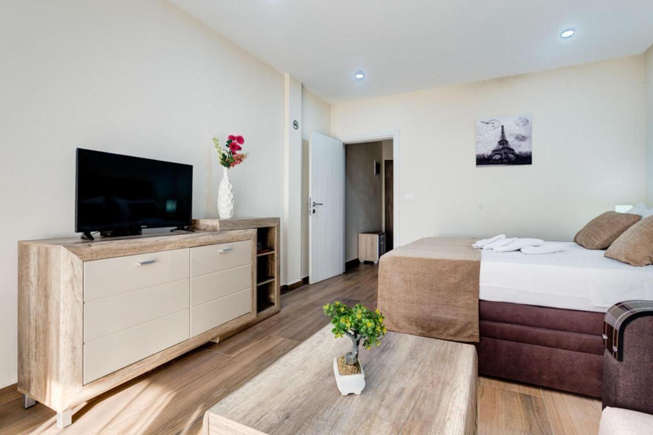 Hotel Zan Ulcinj Exteriér fotografie