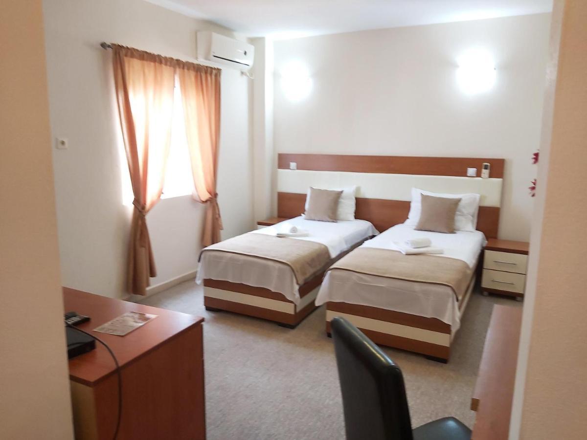 Hotel Zan Ulcinj Exteriér fotografie