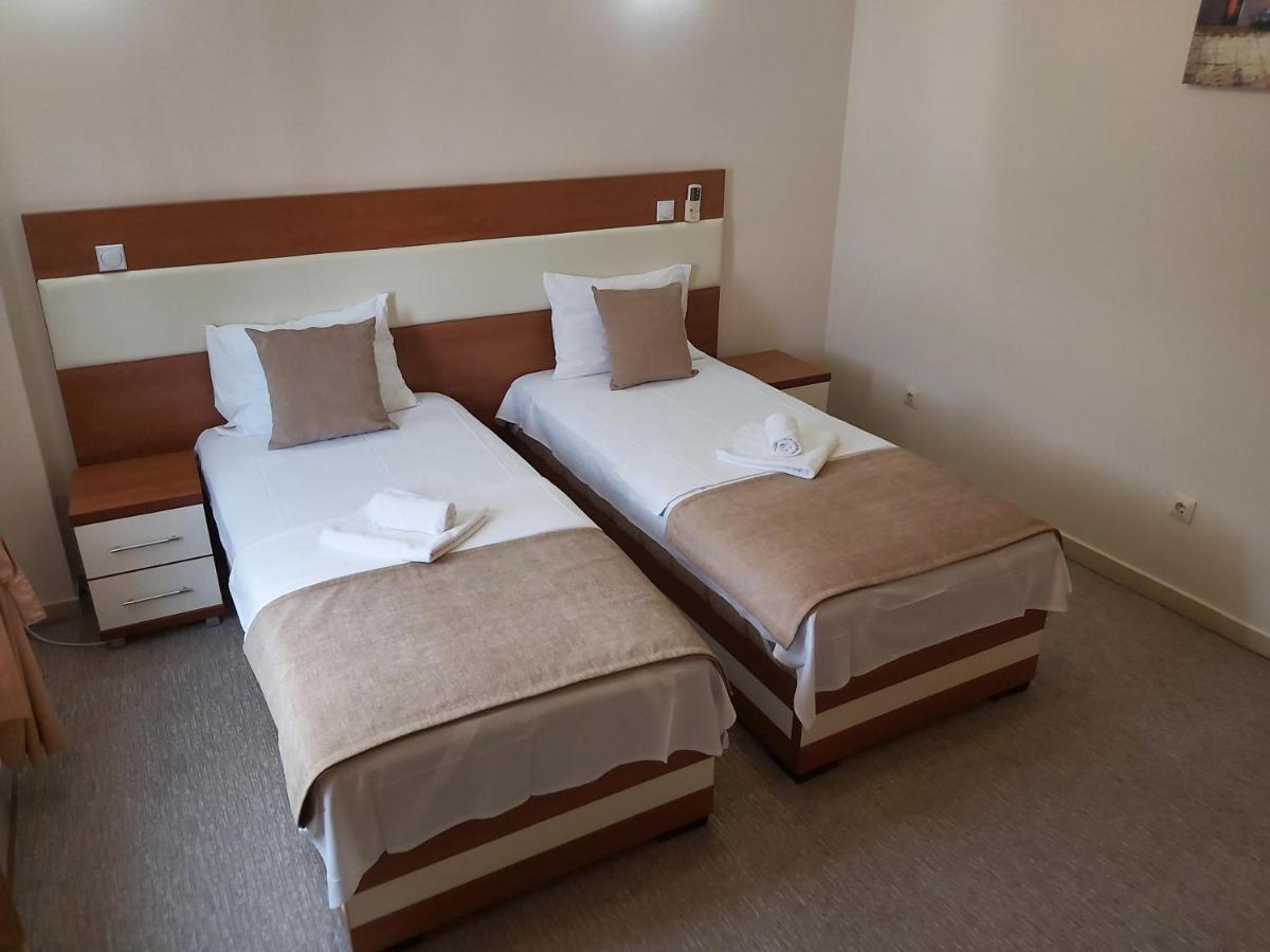 Hotel Zan Ulcinj Exteriér fotografie