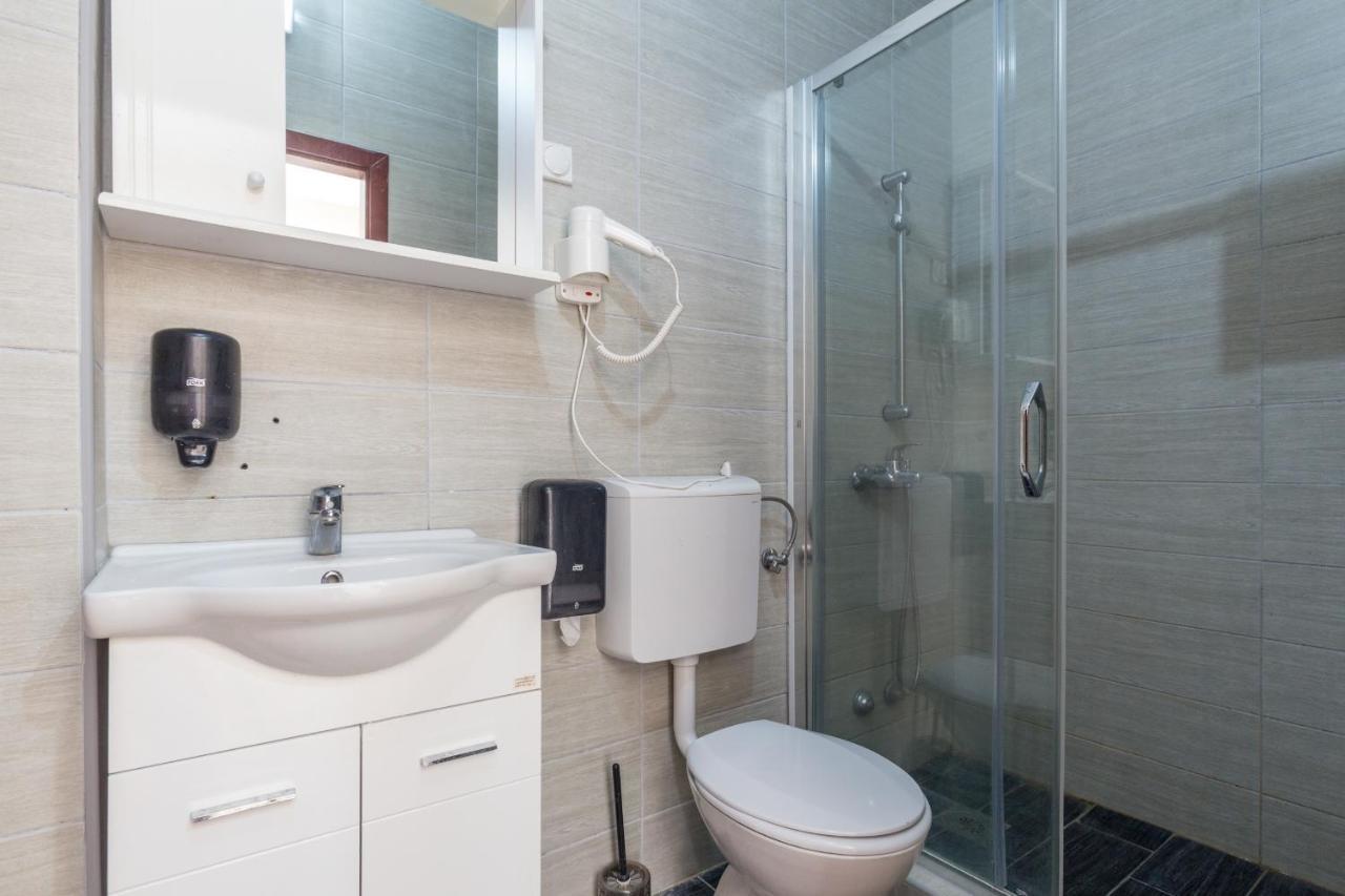 Hotel Zan Ulcinj Pokoj fotografie